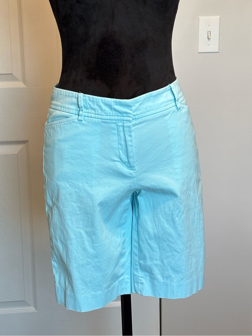 Talbots Light Blue Cotton Stretch Women's Bermuda Casual Summer Shorts Size 2P